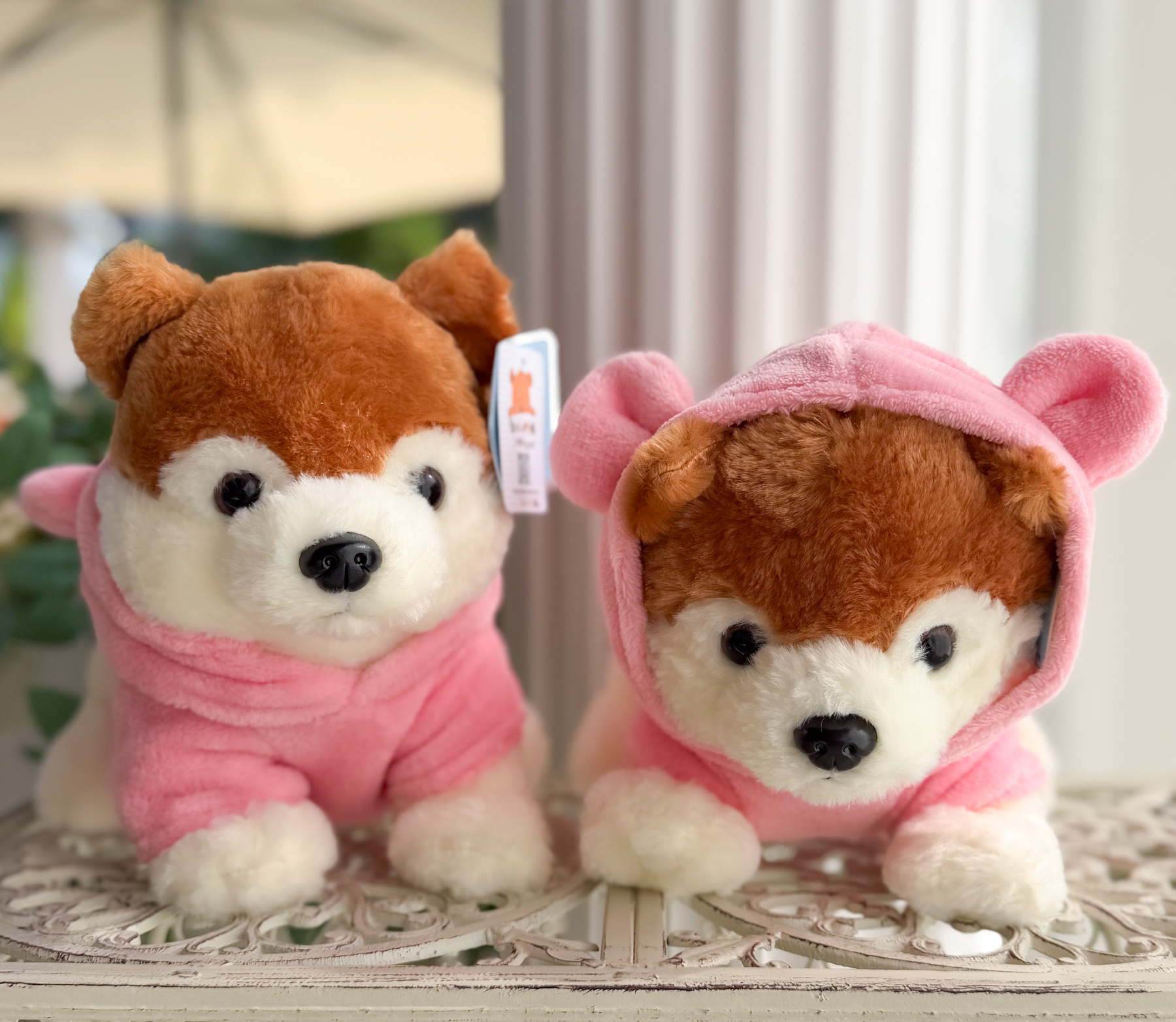 ตุ๊กตาสุนัขปอมเมอเรเนียน (Pomeranian) พร้อมฮู้ดสีชมพู ขนนุ่ม ขนาด 30cm