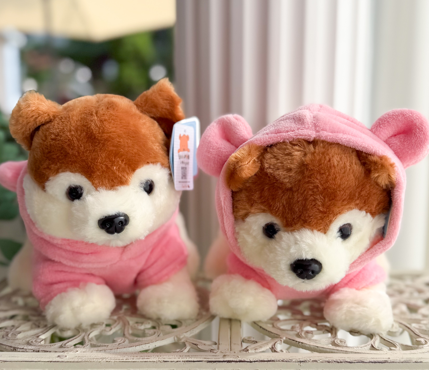 ตุ๊กตาสุนัขปอมเมอเรเนียน (Pomeranian) พร้อมฮู้ดสีชมพู ขนนุ่ม ขนาด 30cm