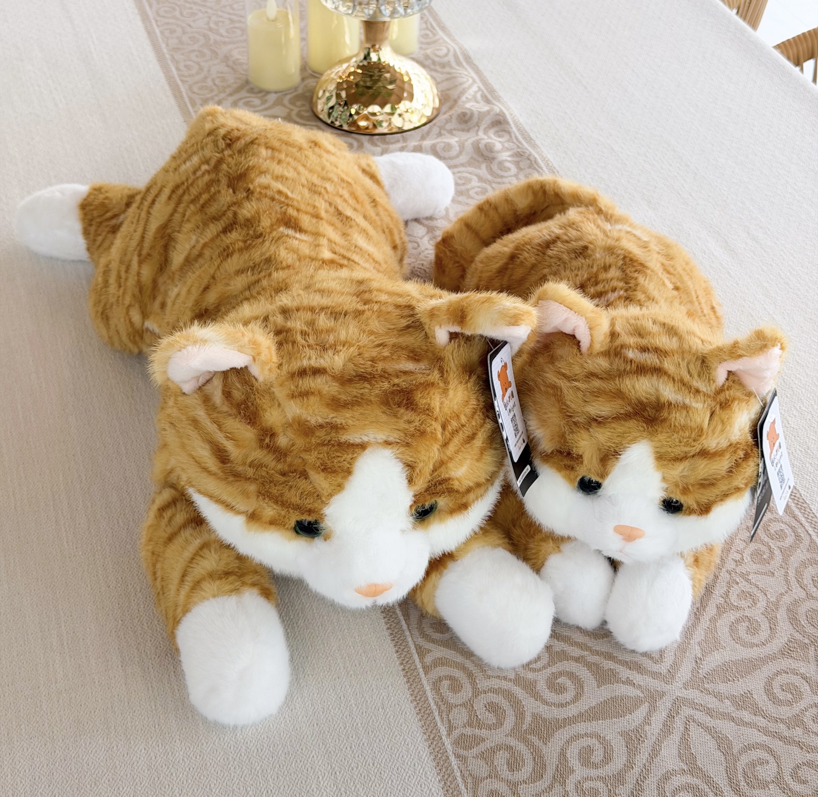 ตุ๊กตาแมวส้ม ลายเสือ ขนนุ่มพรีเมียม ขนาด 45-65cm