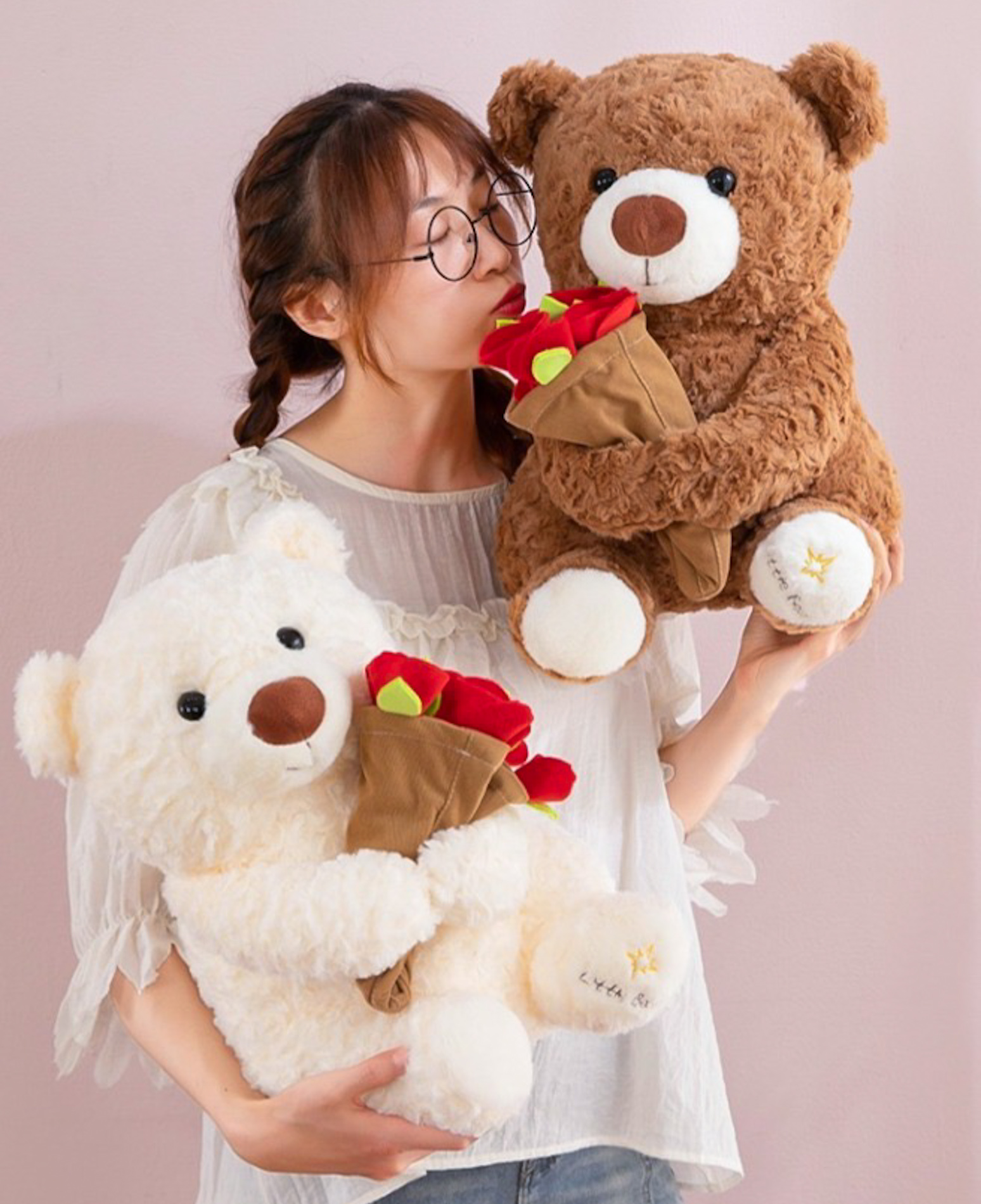 ตุ๊กตาหมีถือช่อกุหลาบ 40cm