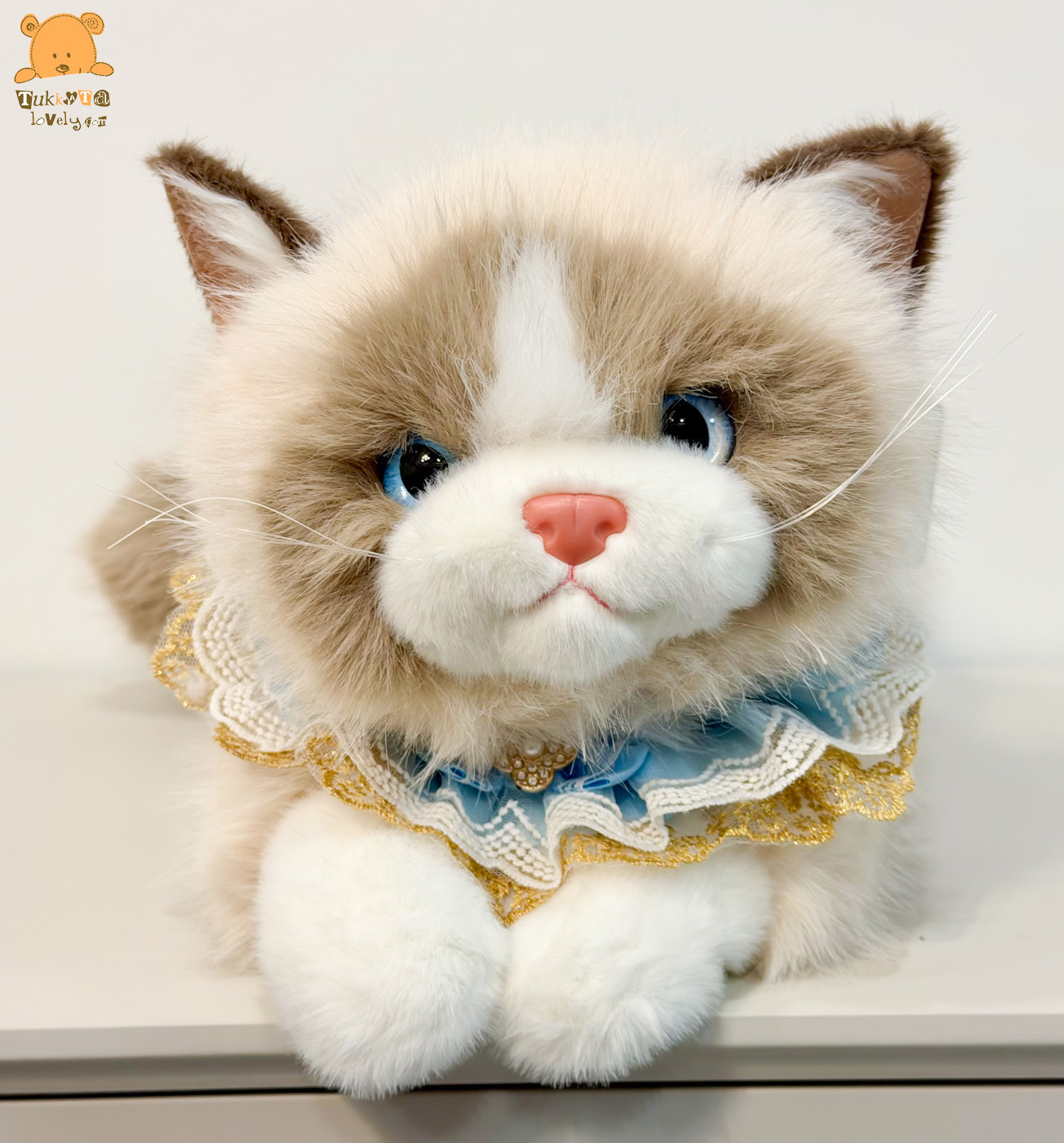 ตุ๊กตาแมวขนนุ่มฟู 55cm