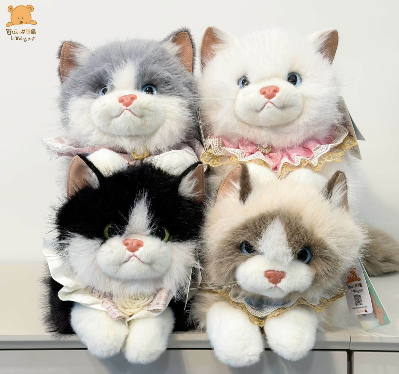 ตุ๊กตาแมวขนนุ่มฟู 55cm